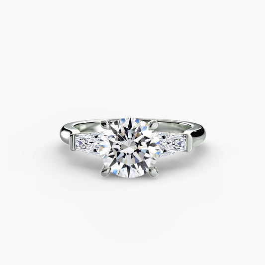 (랩다이아몬드 / 랩그로운 다이아몬드) Three-Stone Ring (Baguette Side Stones)